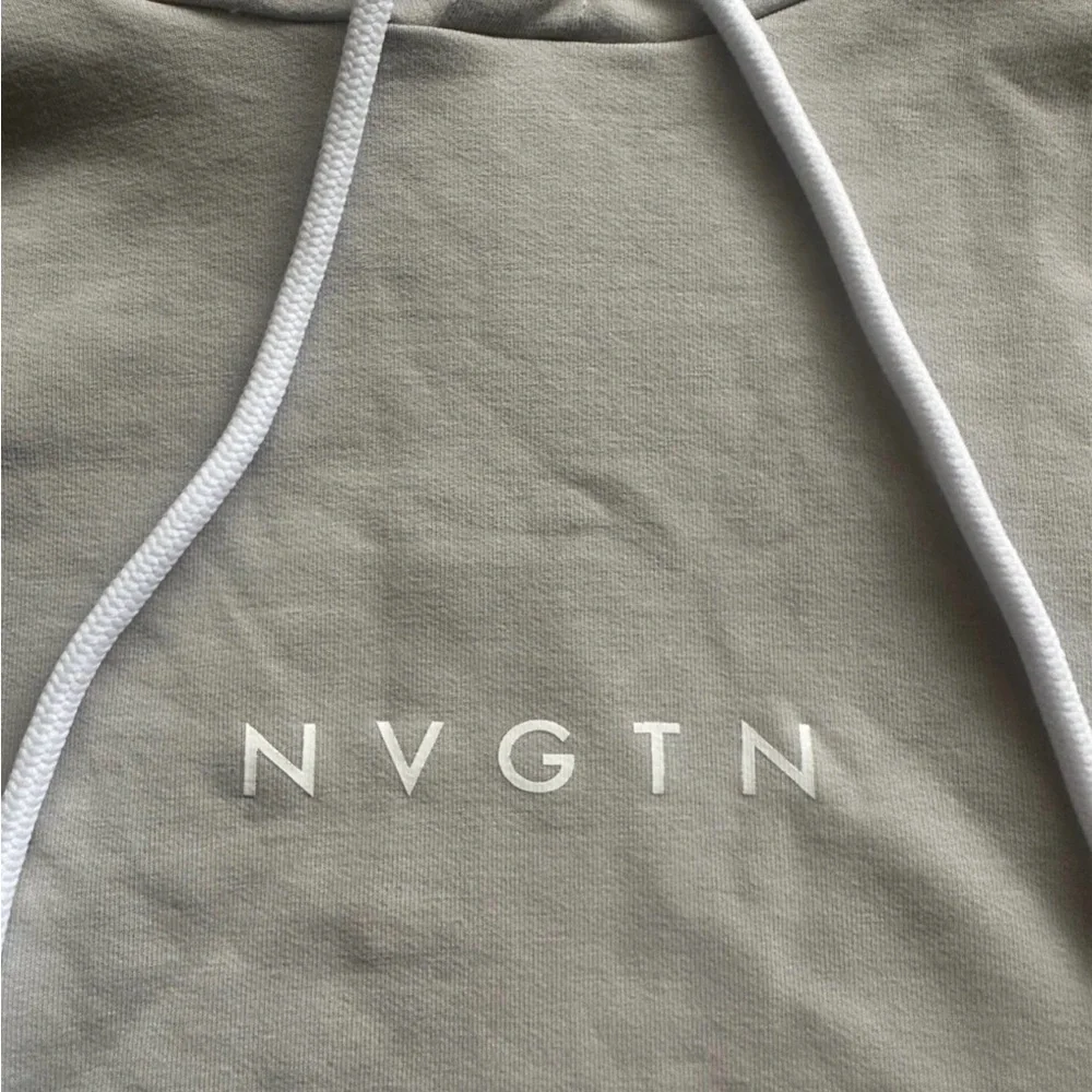 NVGTN Light Gray Cropped Sweatshirt Sz M nwot - Picture 2 of 5